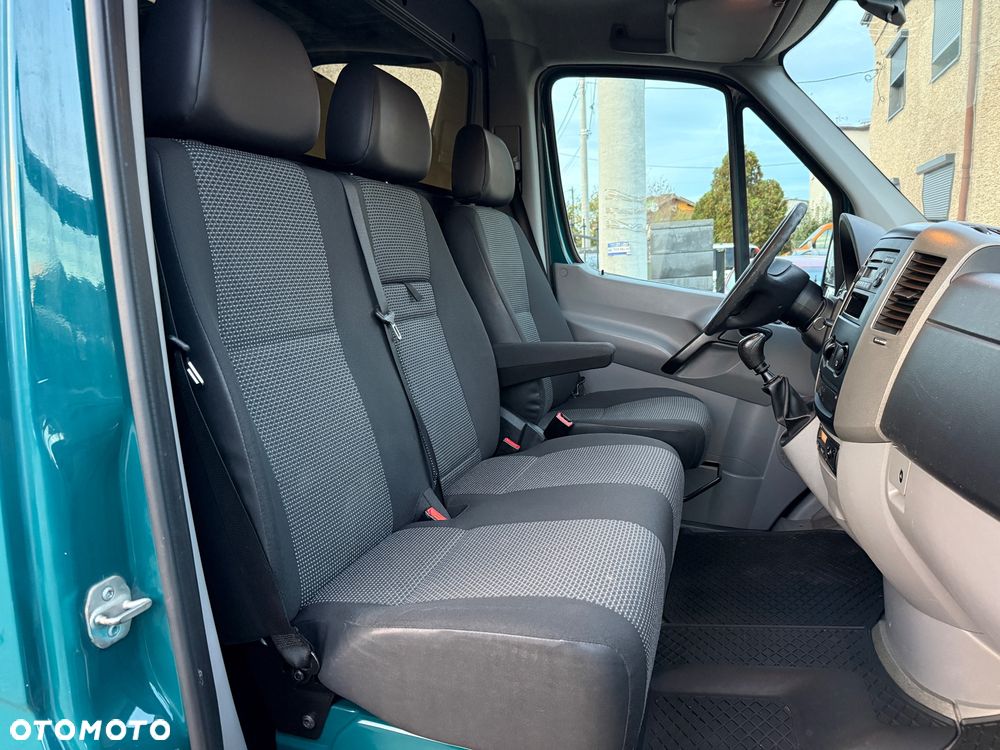 Mercedes-Benz Sprinter - 10