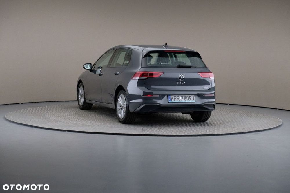 Volkswagen Golf - 2