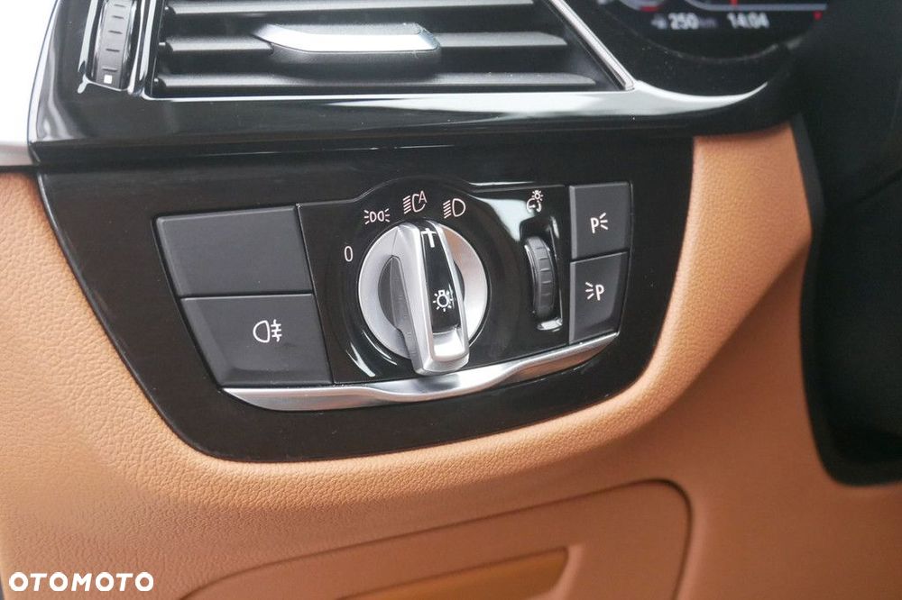 BMW Seria 5 - 32