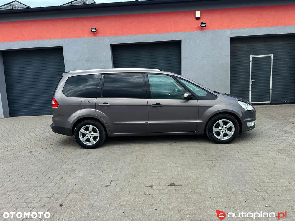 Ford Galaxy - 12