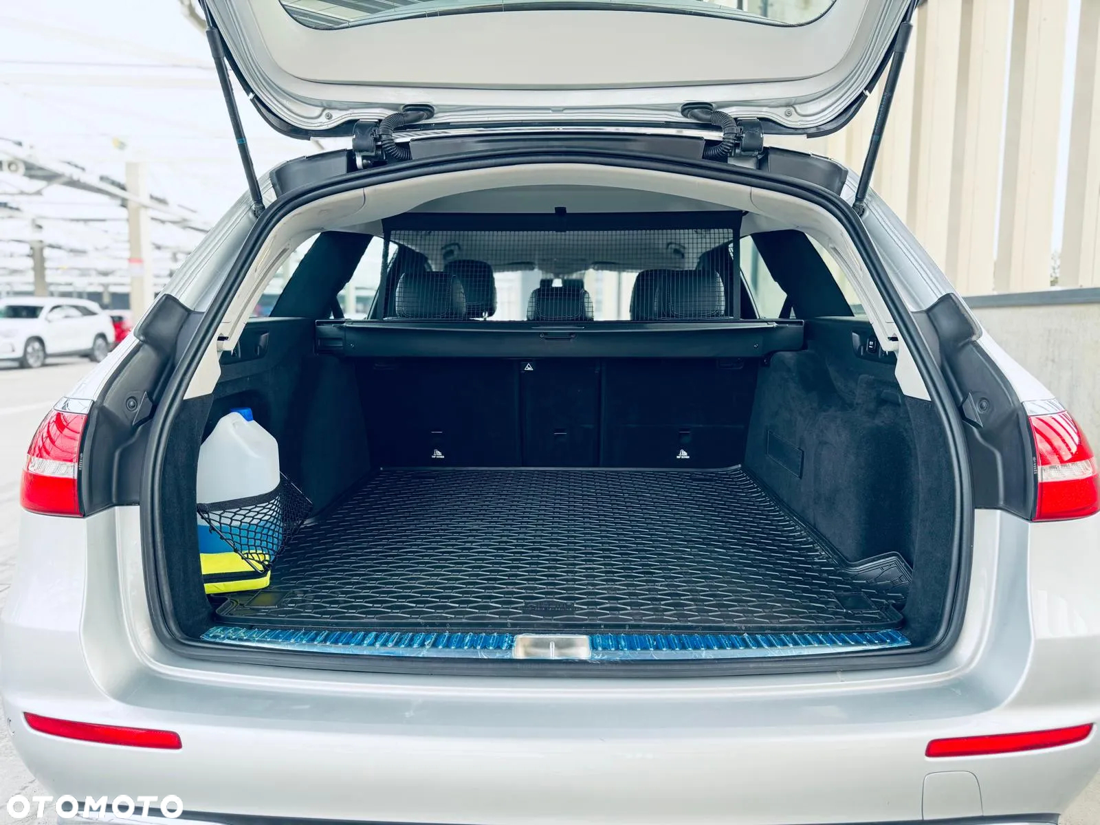 Mercedes-Benz Klasa E 220 d T 9G-TRONIC Avantgarde - 10