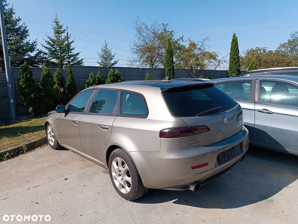 Alfa romeo 159 z sinikiem 1,9 8v ozn 939A7000 i skrzynią manualną 6 biegów  Części - 4