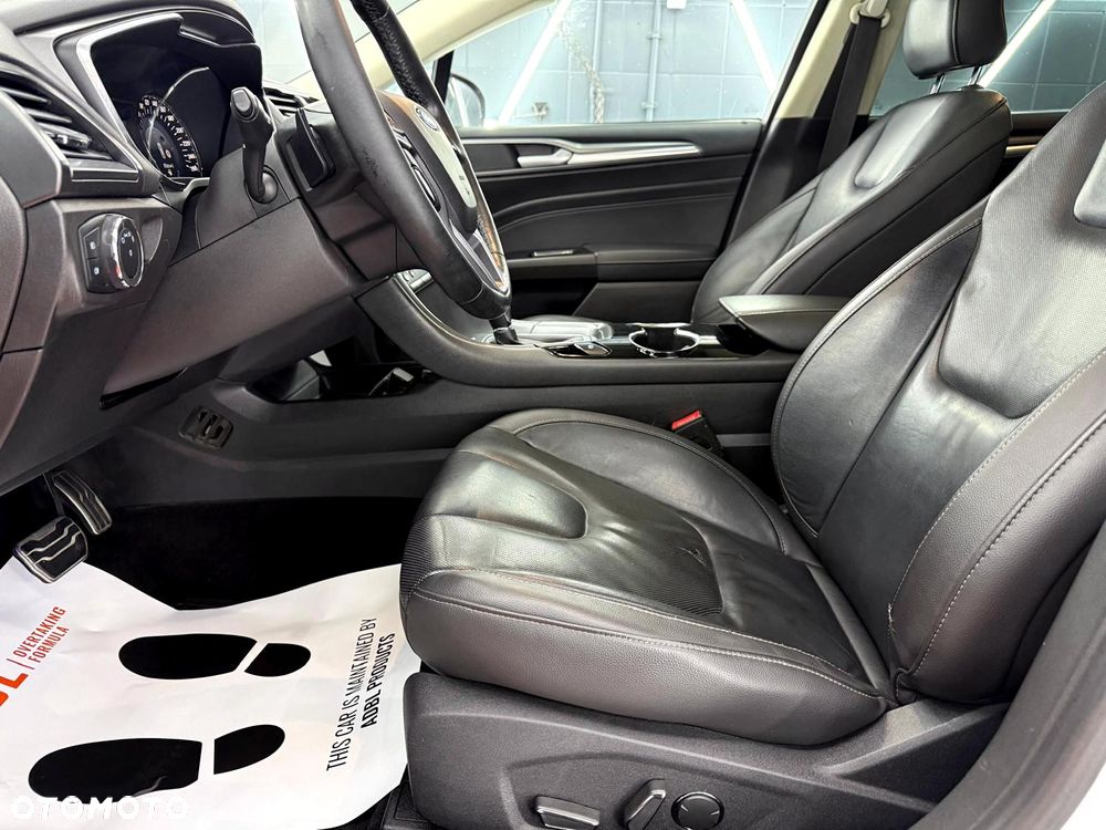 Ford Mondeo 2.0 TDCi Titanium 4WD PowerShift - 25