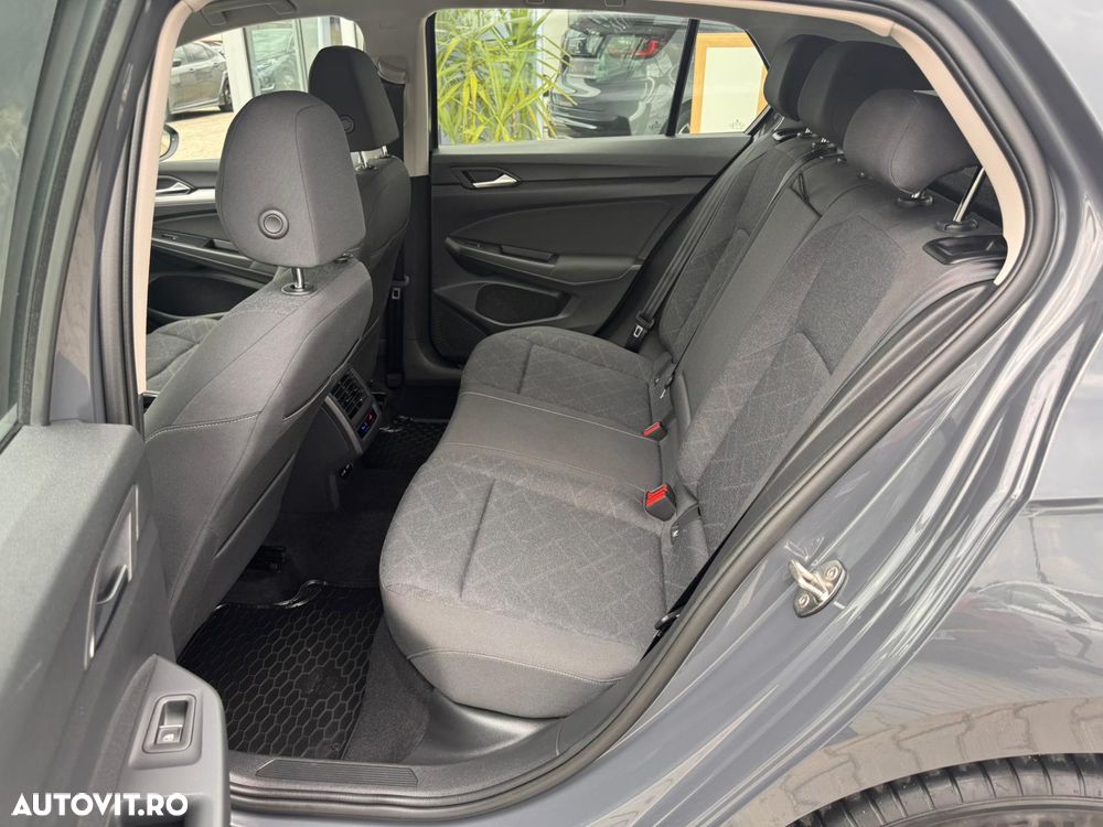 Volkswagen Golf 1.5 TSI ACT Life - 22
