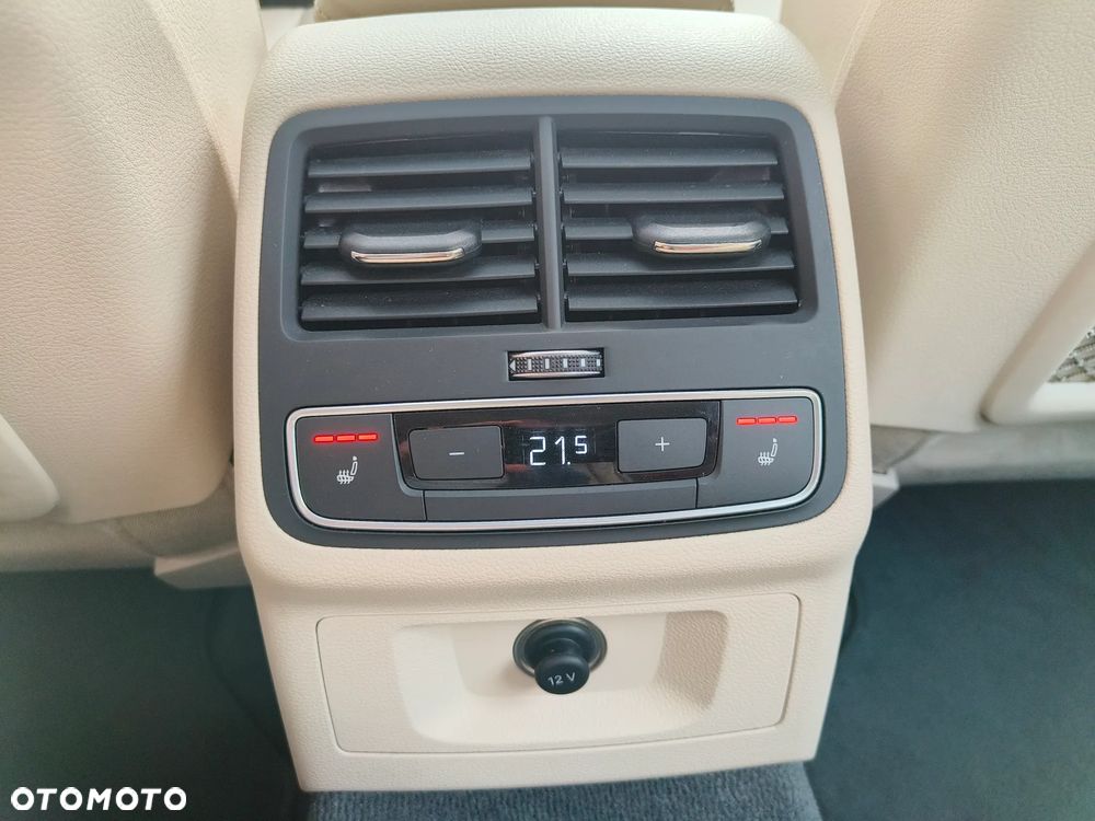 Audi A4 Limousine - 33
