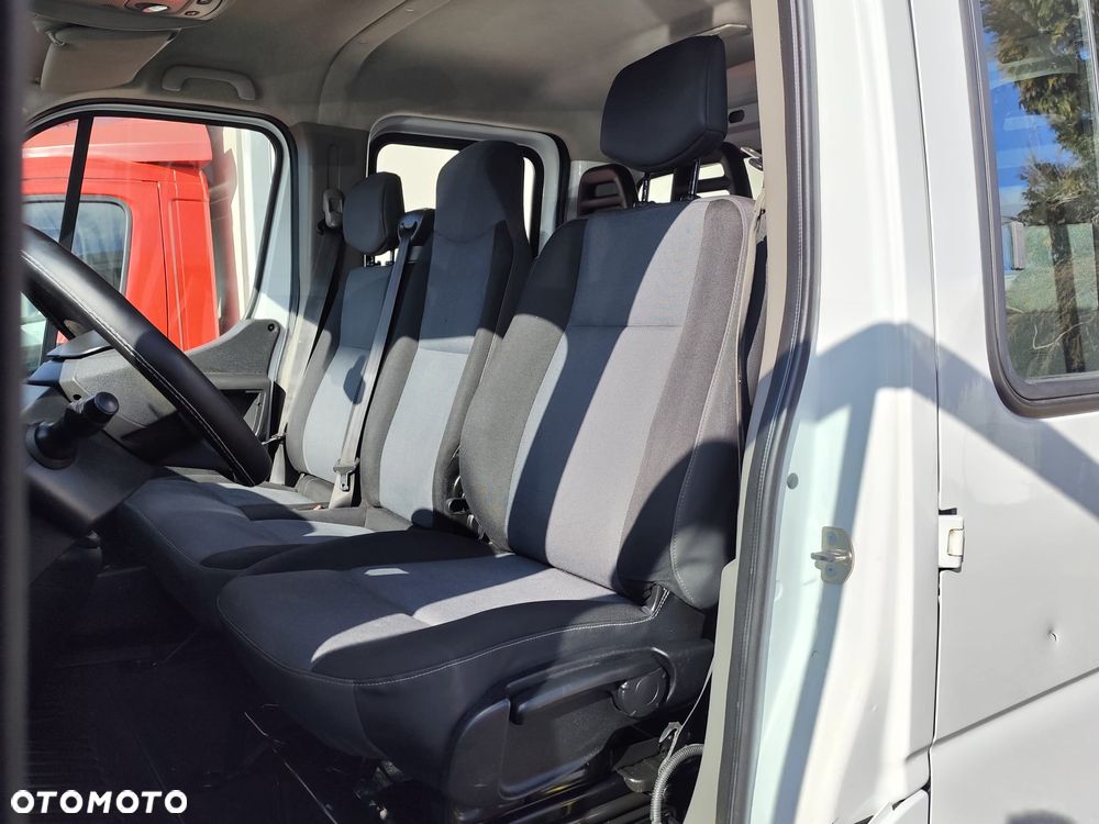 Renault Master 2.3dCi 125 - 12