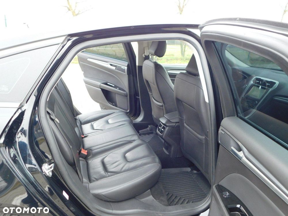 Ford Mondeo 2.0 Hybrid Titanium - 10