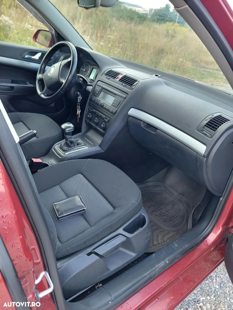 Skoda Octavia - 8