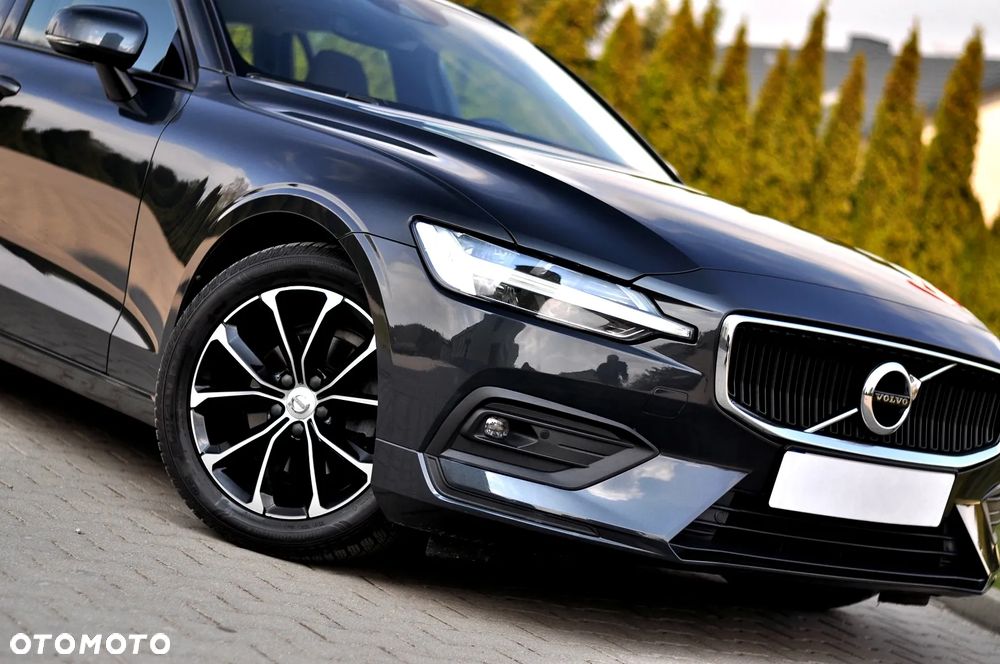 Volvo V60 D3 Momentum Pro - 2