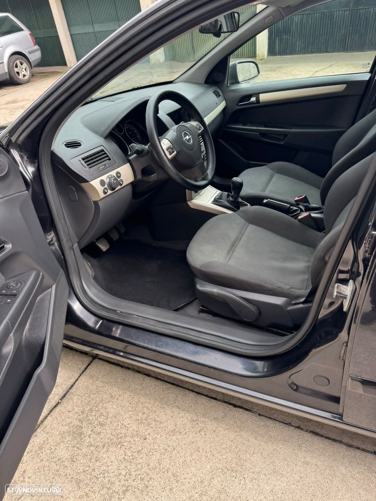 Opel Astra 1.3 CDTI Cosmo - 2