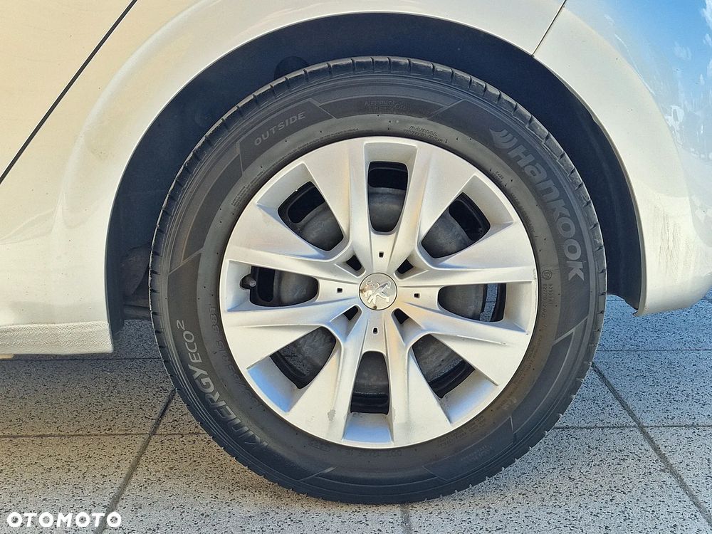 Peugeot 208 1.6 BlueHDi Active S&S - 21
