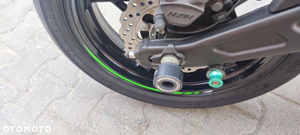 Kawasaki Ninja - 5