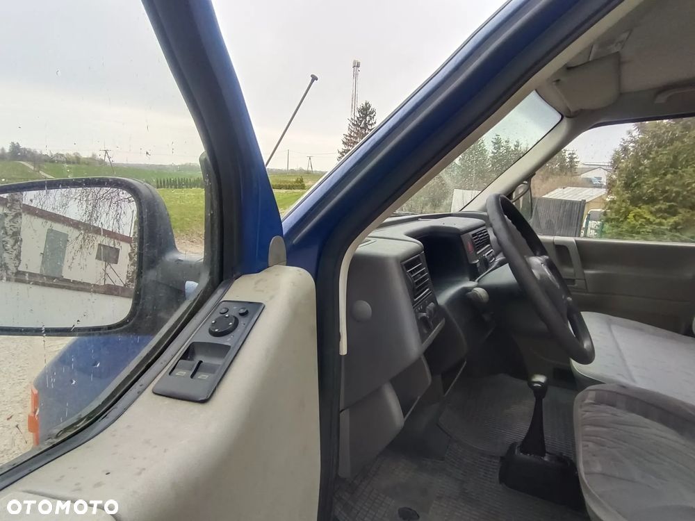 Volkswagen Transporter - 6