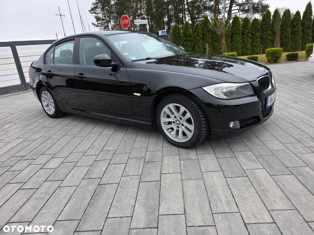 BMW Seria 3 318d DPF Edition Sport - 20
