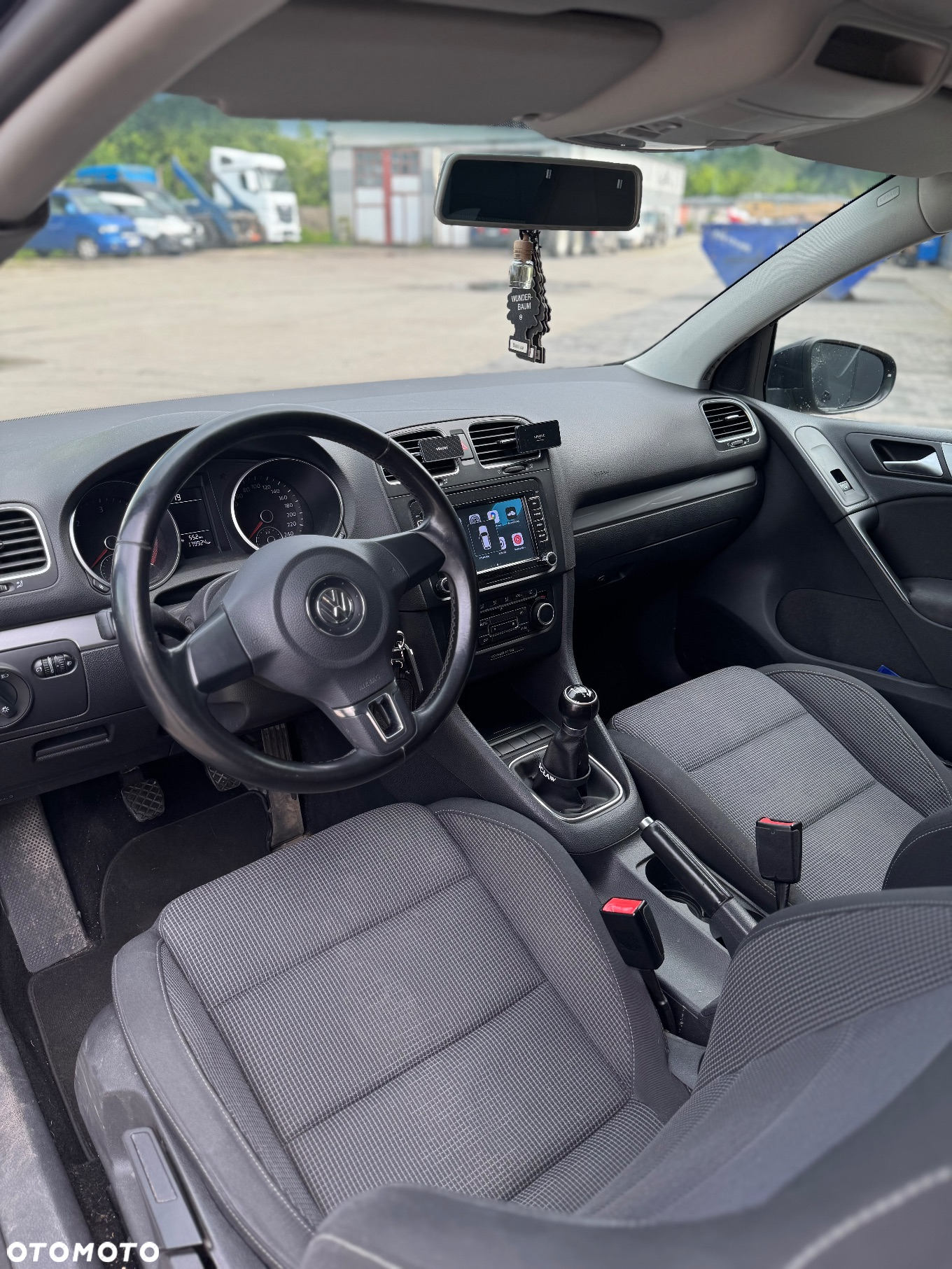 Volkswagen Golf VI 1.6 TDI Comfortline - 6