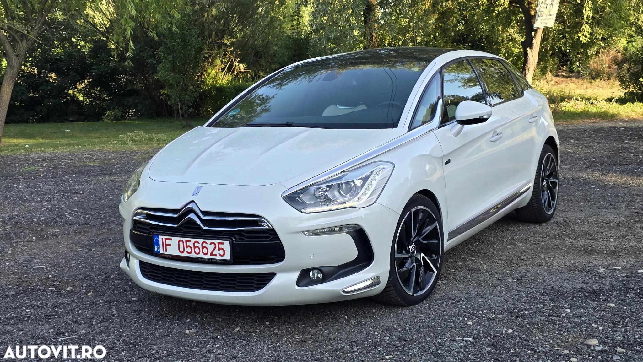 Citroën DS5 Hybrid4 Aut. Business Class - 2