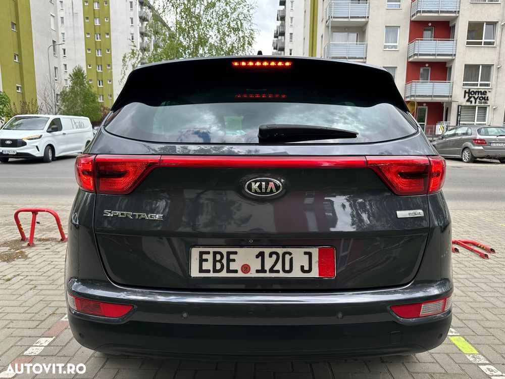 Kia Sportage 1.7 CRDI 2WD ISG Aut. Dream-Team Edition - 11