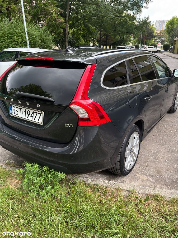 Volvo V60 D3 Momentum - 3
