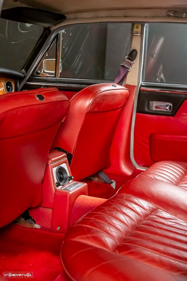 Daimler Sovereign - 22