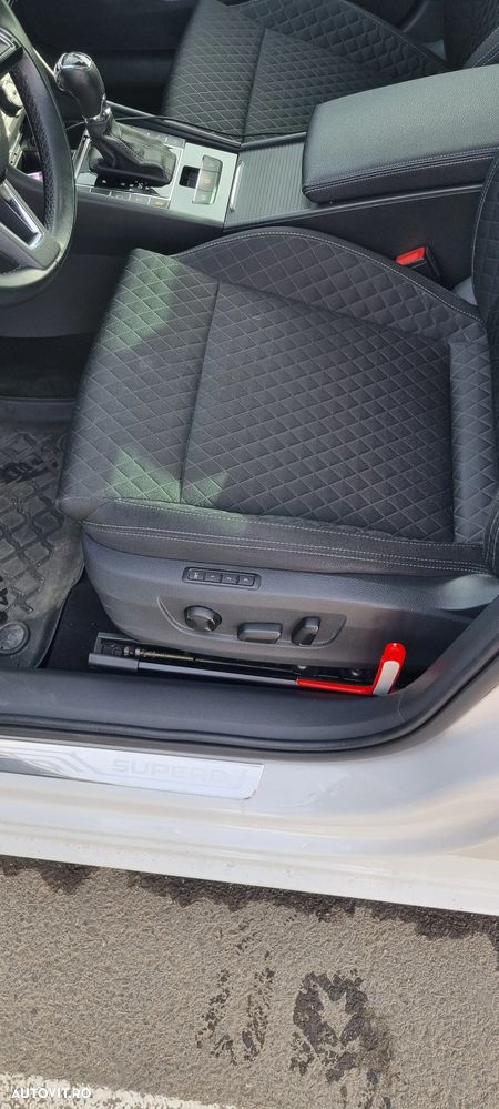 Skoda Superb 2.0 TDI DSG 4X4 Style - 29