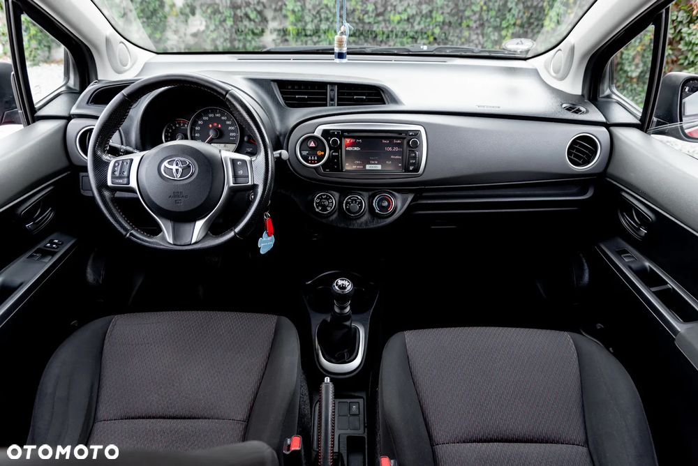 Toyota Yaris - 27
