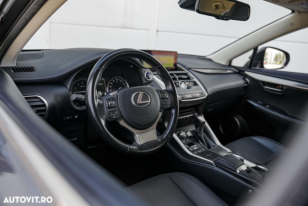 Lexus Seria NX - 9