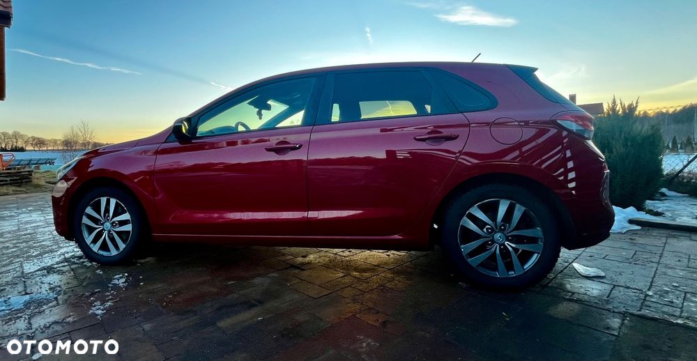 Hyundai i30 1.4 Classic + - 10