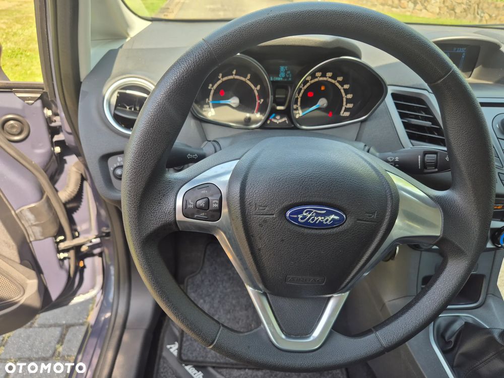 Ford Fiesta 1.25 Champions Edition - 16