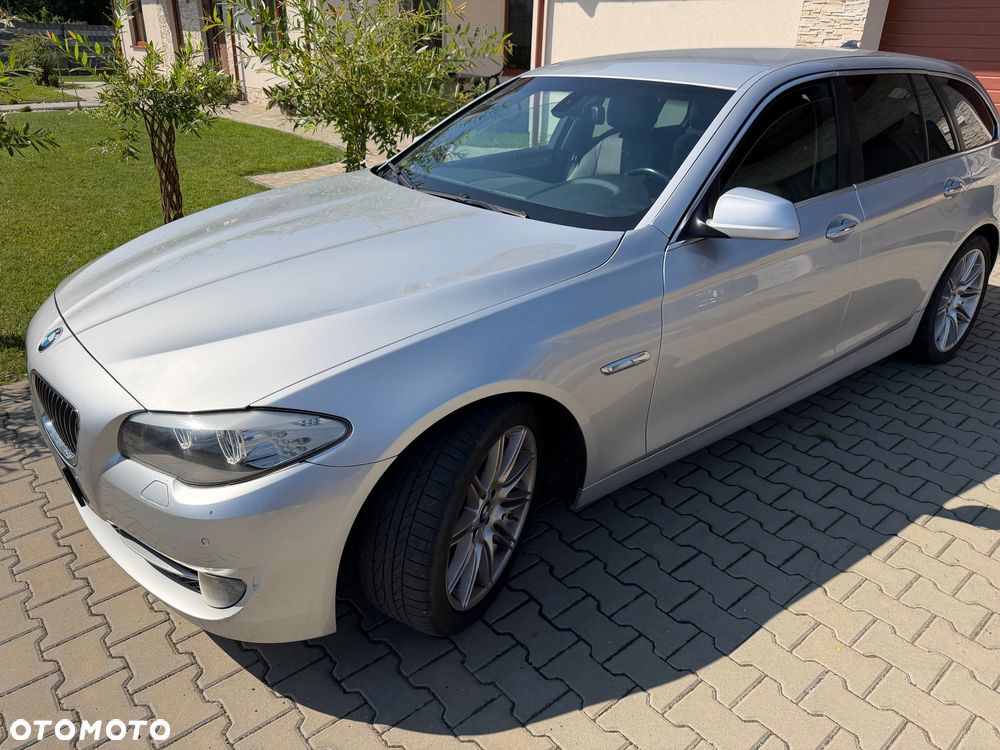 BMW Seria 5 525d - 1