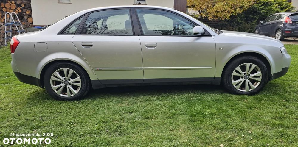 Audi A4 Limousine