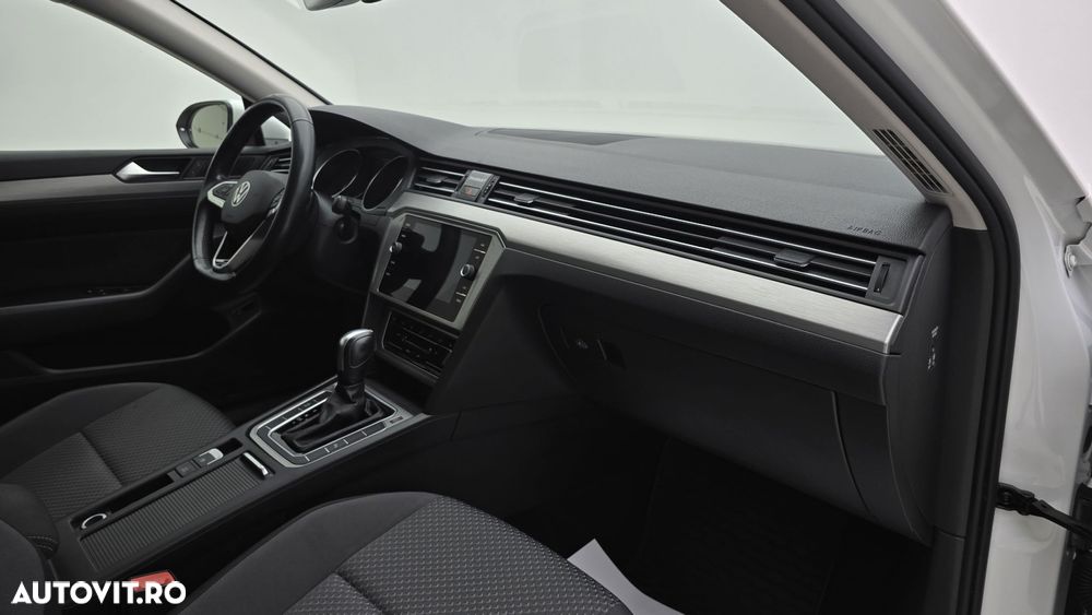 Volkswagen Passat 2.0 TDI DSG Comfortline - 20