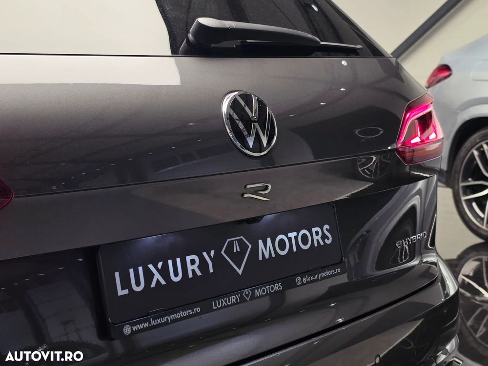 Volkswagen Touareg 3.0 V6 e-Hybrid 4Motion Aut. R - 35