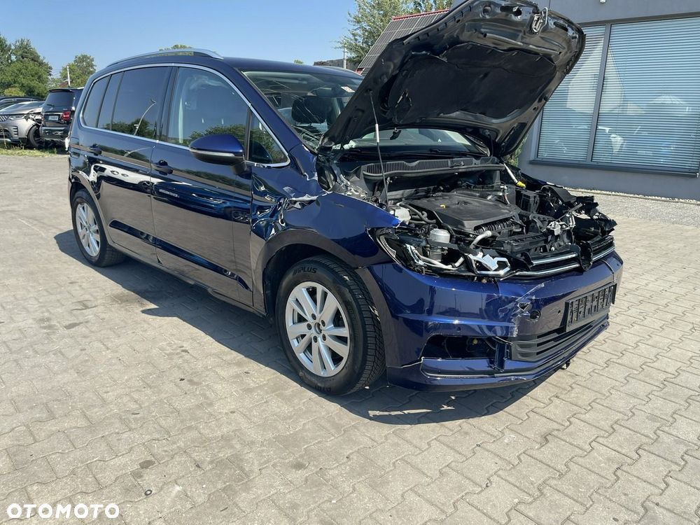 Volkswagen Touran 1.5 TSI EVO Trendline DSG - 6