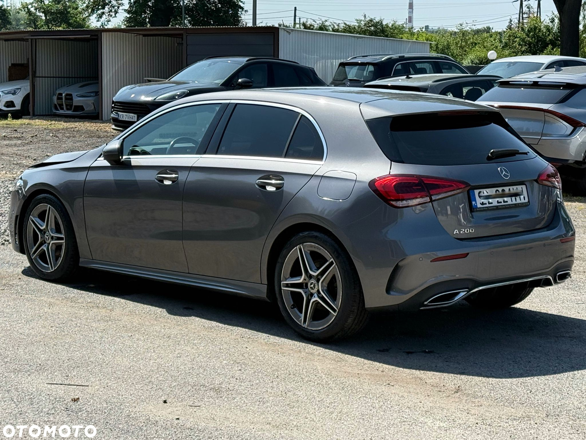 Mercedes-Benz Klasa A 200 AMG Line 7G-DCT - 3