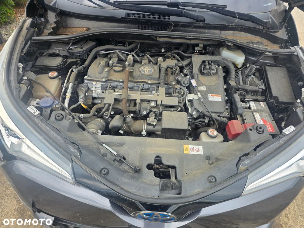 Toyota C-HR Lounge - 8