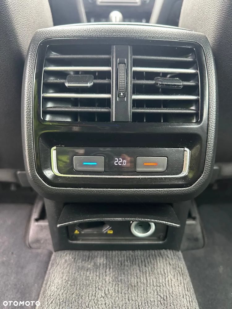 Volkswagen Passat Alltrack 2.0 TDI SCR 4Motion DSG - 18