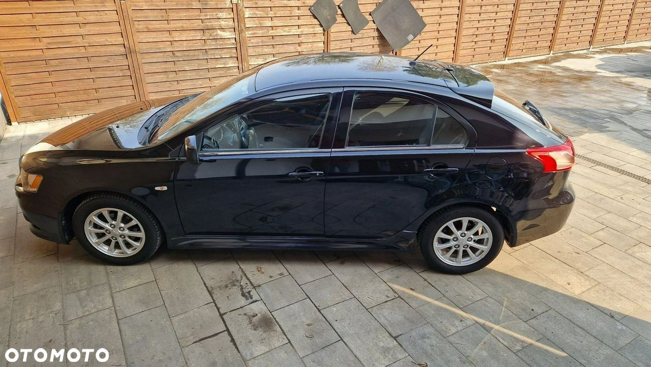 Mitsubishi Lancer - 7