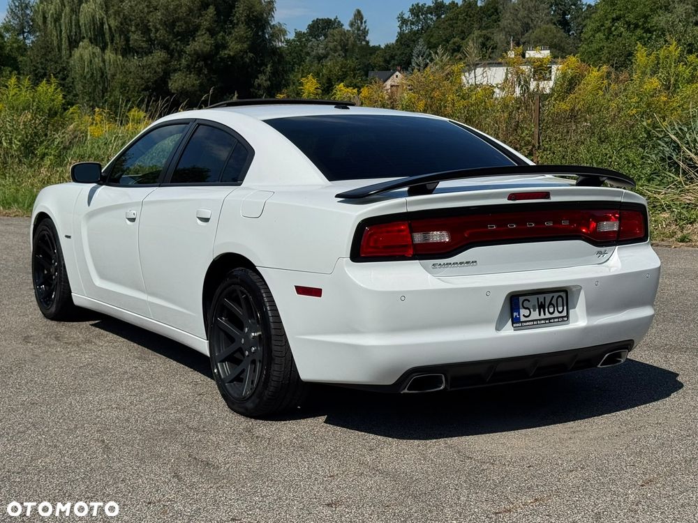 Dodge Charger - 12
