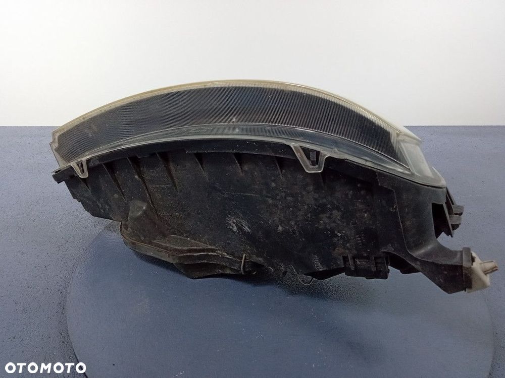 FIAT PUNTO II REFLEKTOR LEWY LAMPA EU 89101051 - 8