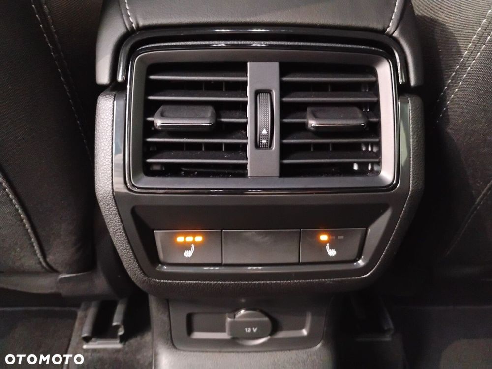 Skoda Karoq 1.5 TSI ACT Sportline DSG - 22