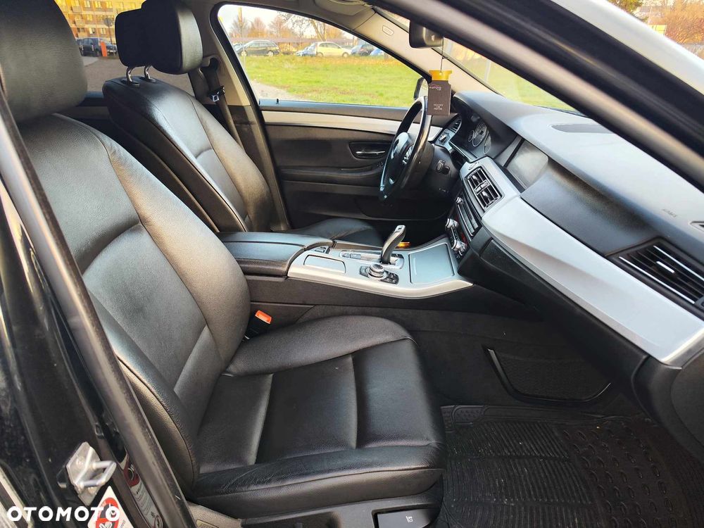 BMW Seria 5 520d BluePerformance - 11