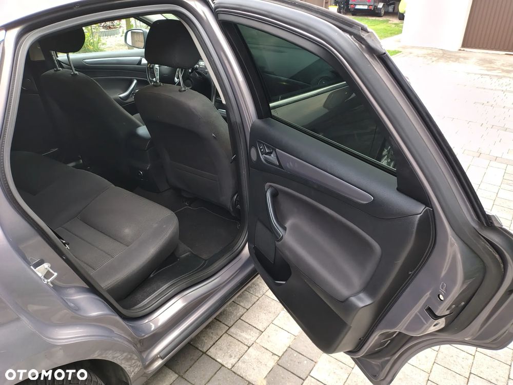 Ford Mondeo 2.0 TDCi Titanium - 15