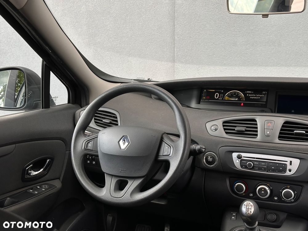 Renault Scenic 1.6 16V 110 TomTom Edition - 18