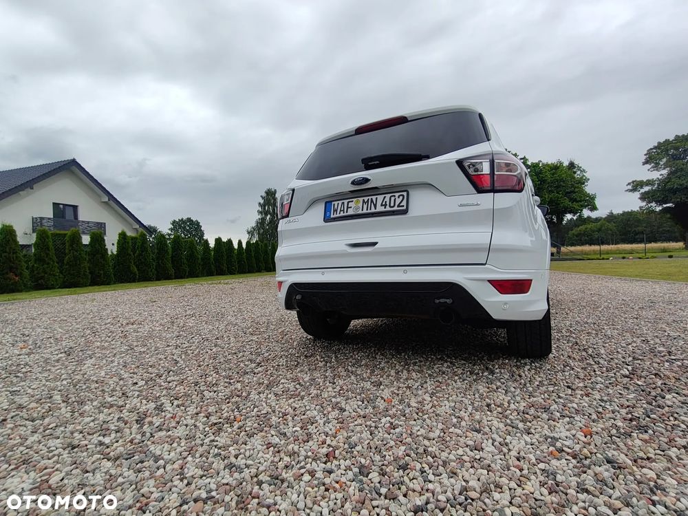 Ford Kuga 1.5 EcoBoost 2x4 ST-Line - 23