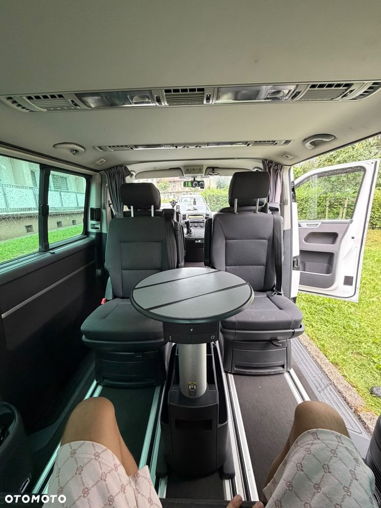 Volkswagen Multivan - 9