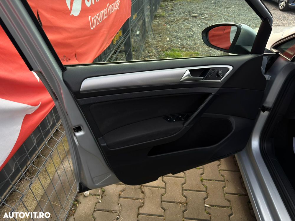 Volkswagen Golf 1.6 TDI SCR Comfortline - 11