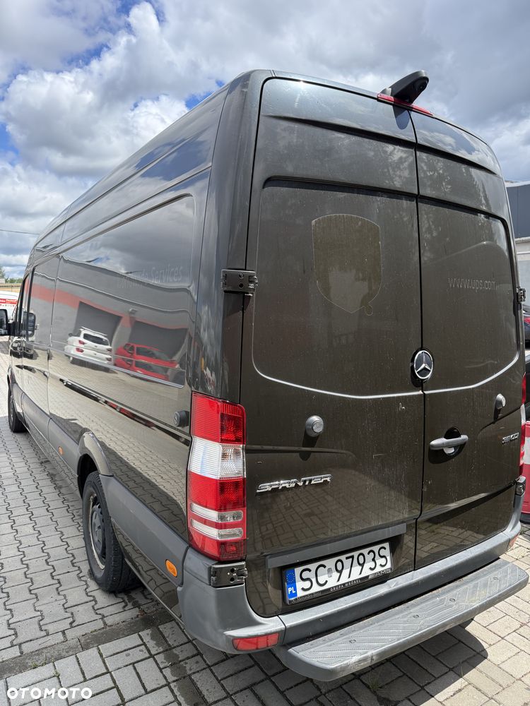 Mercedes-Benz Sprinter - 5