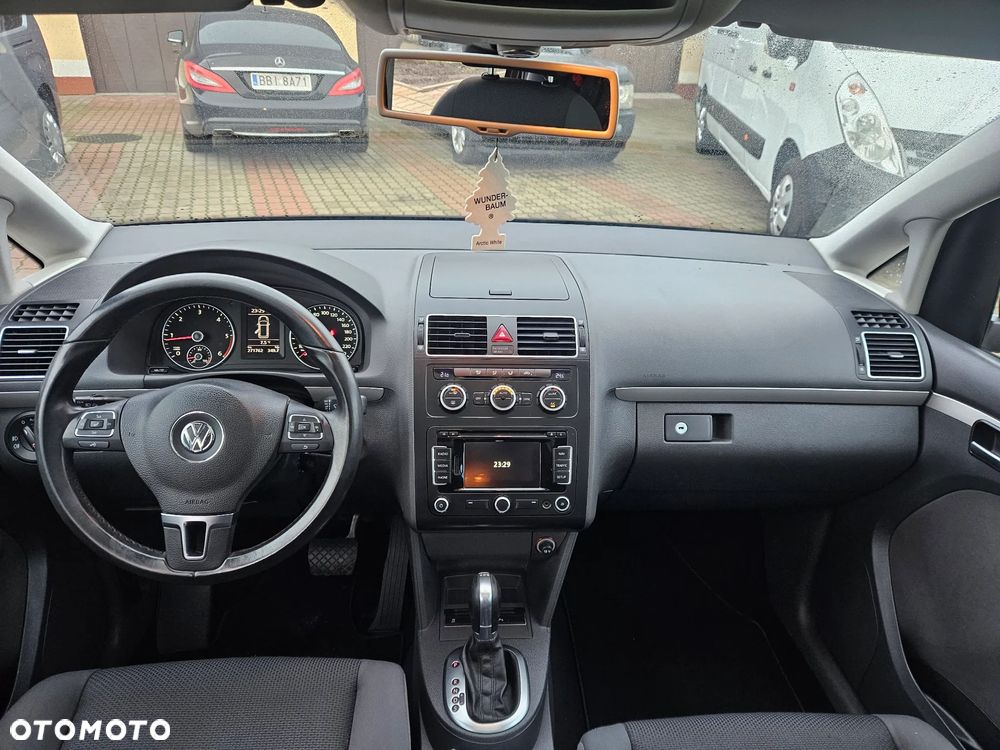 Volkswagen Touran 1.6 TDI SCR BlueMotion Technology DSG Comfortline - 14