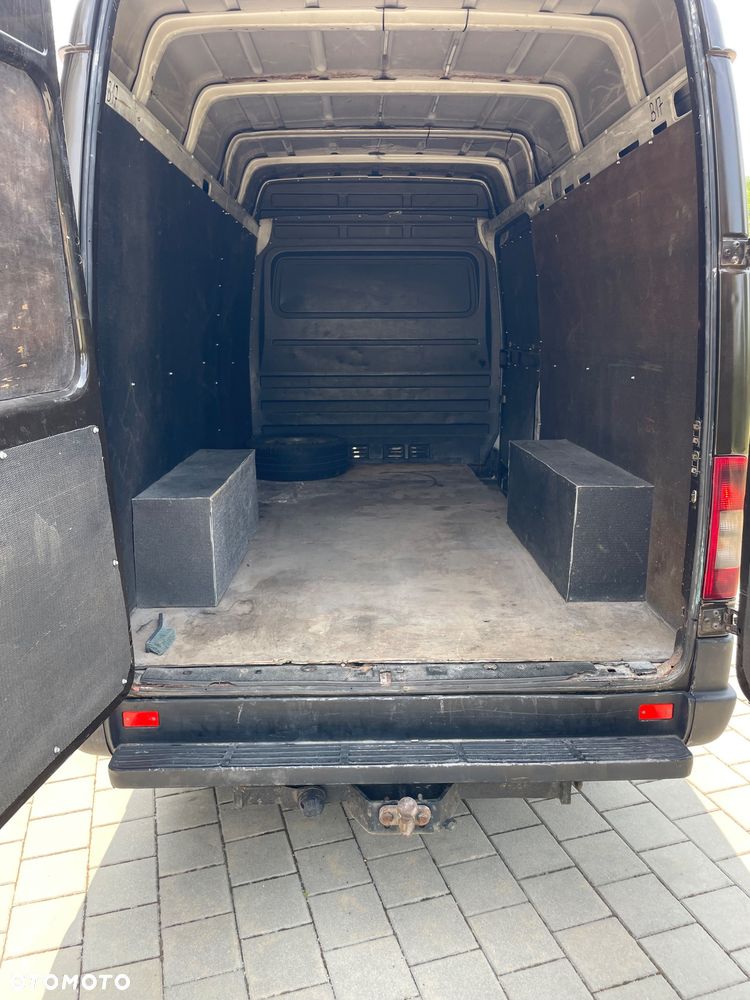 Mercedes-Benz Sprinter - 7