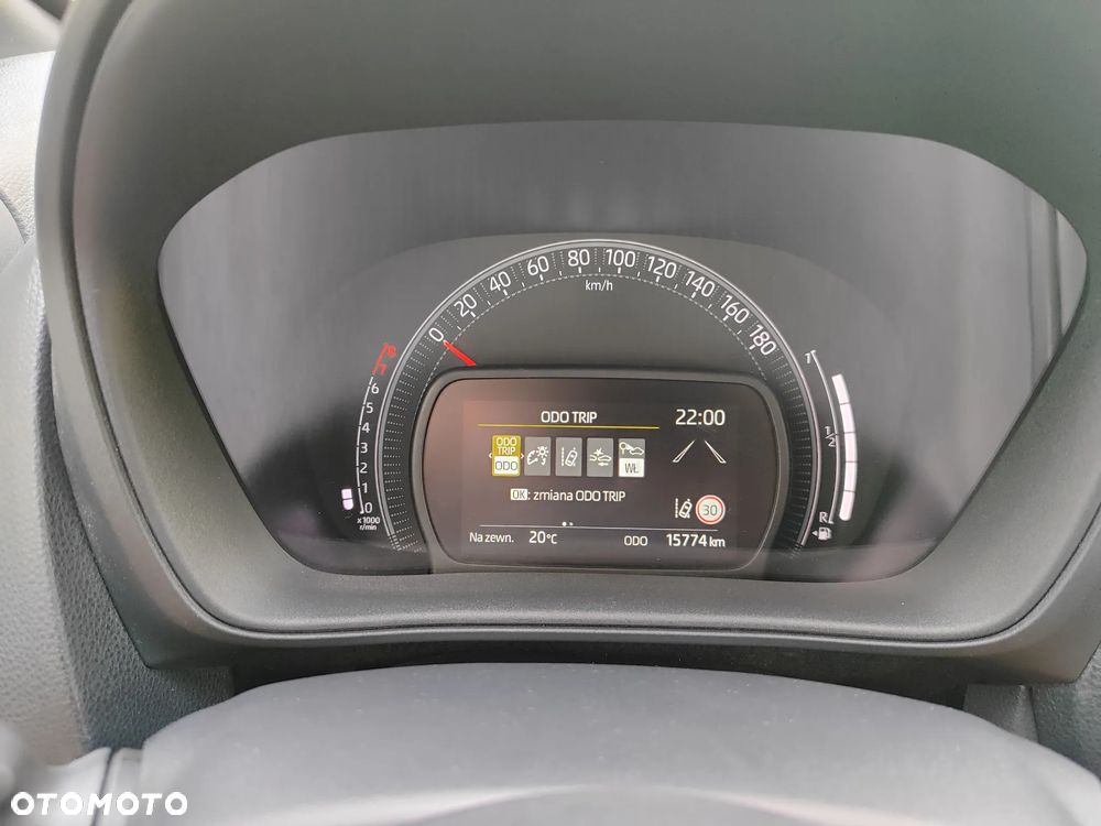 Toyota Aygo X Air Teamplayer - 13